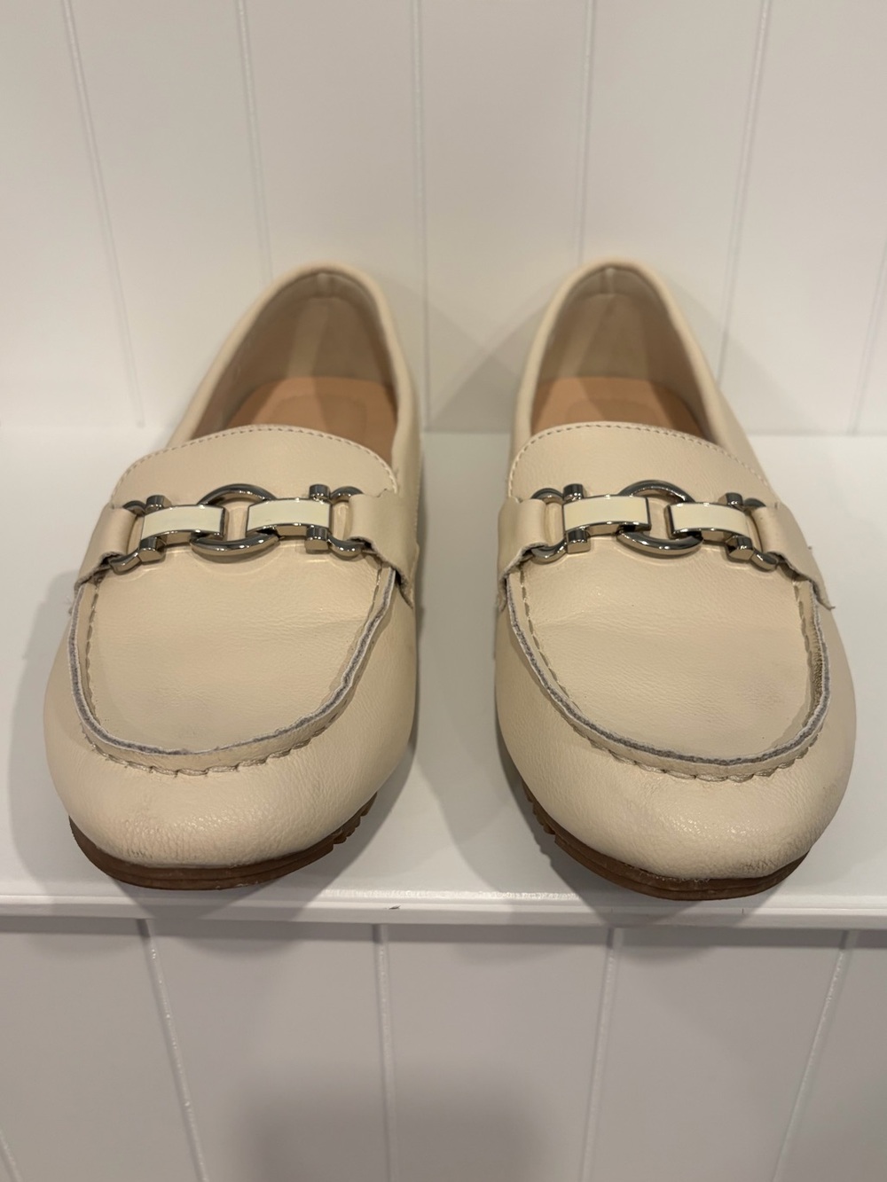 Cream Leather Women's Loafers with Silver Bit